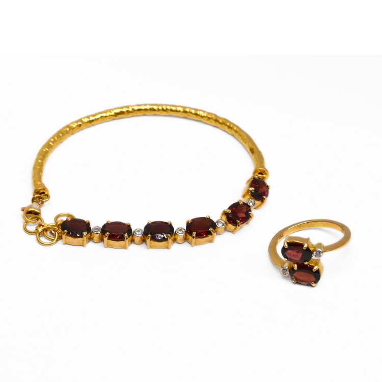 Picture of Garnet Bracelet and Ring