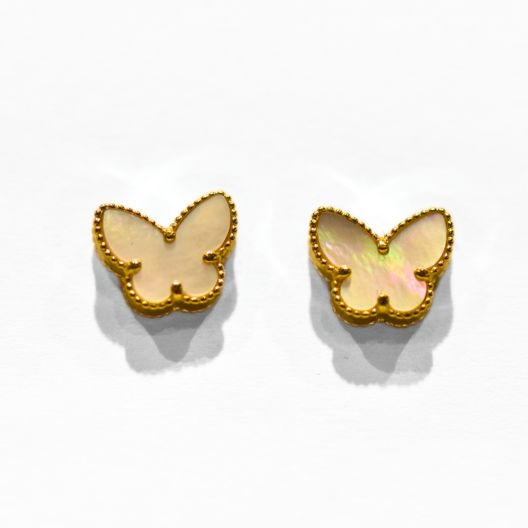 Picture of Pearl Studs